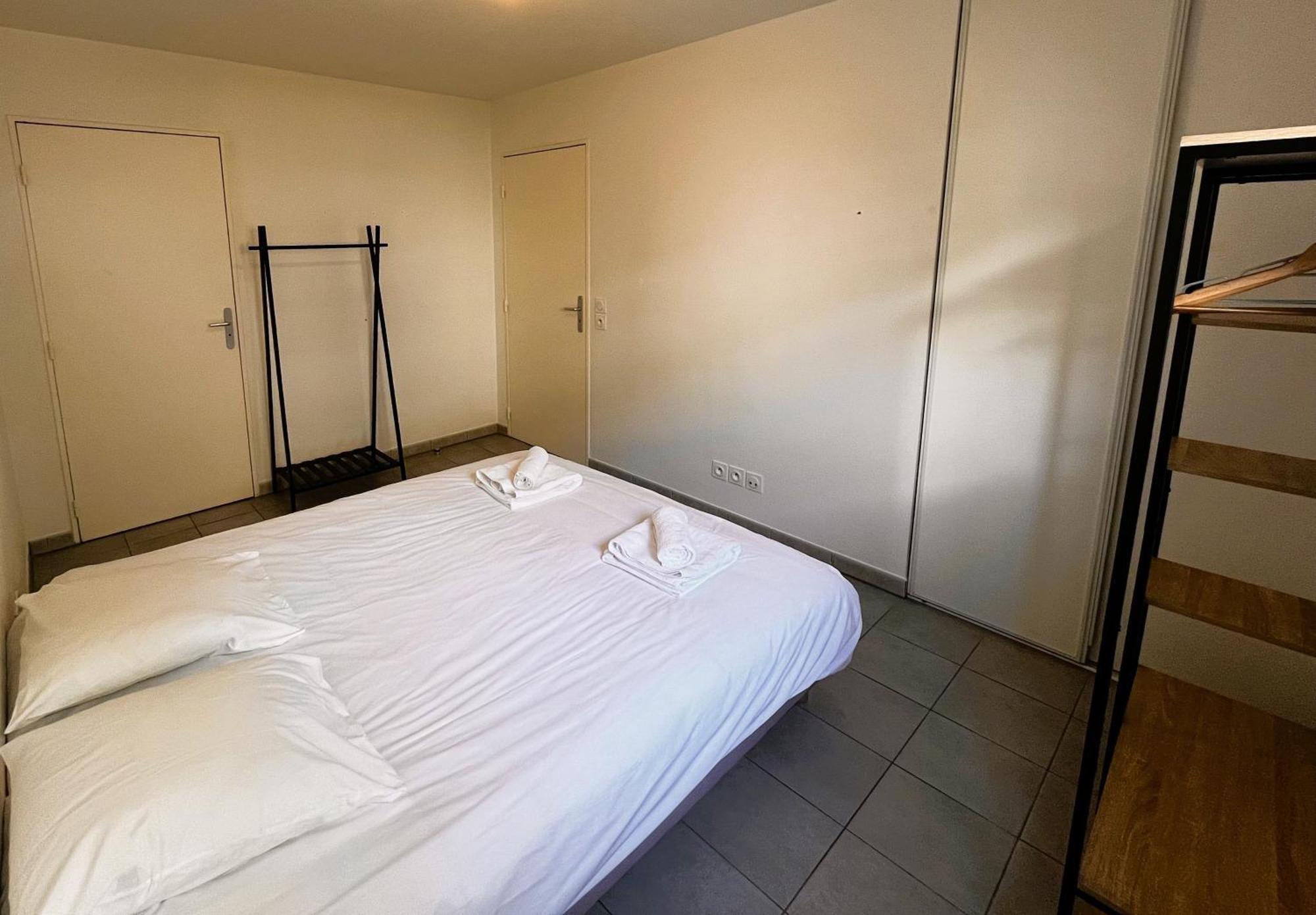 Appart Romarin - Proche Gare - Cosy Miramas Exterior foto